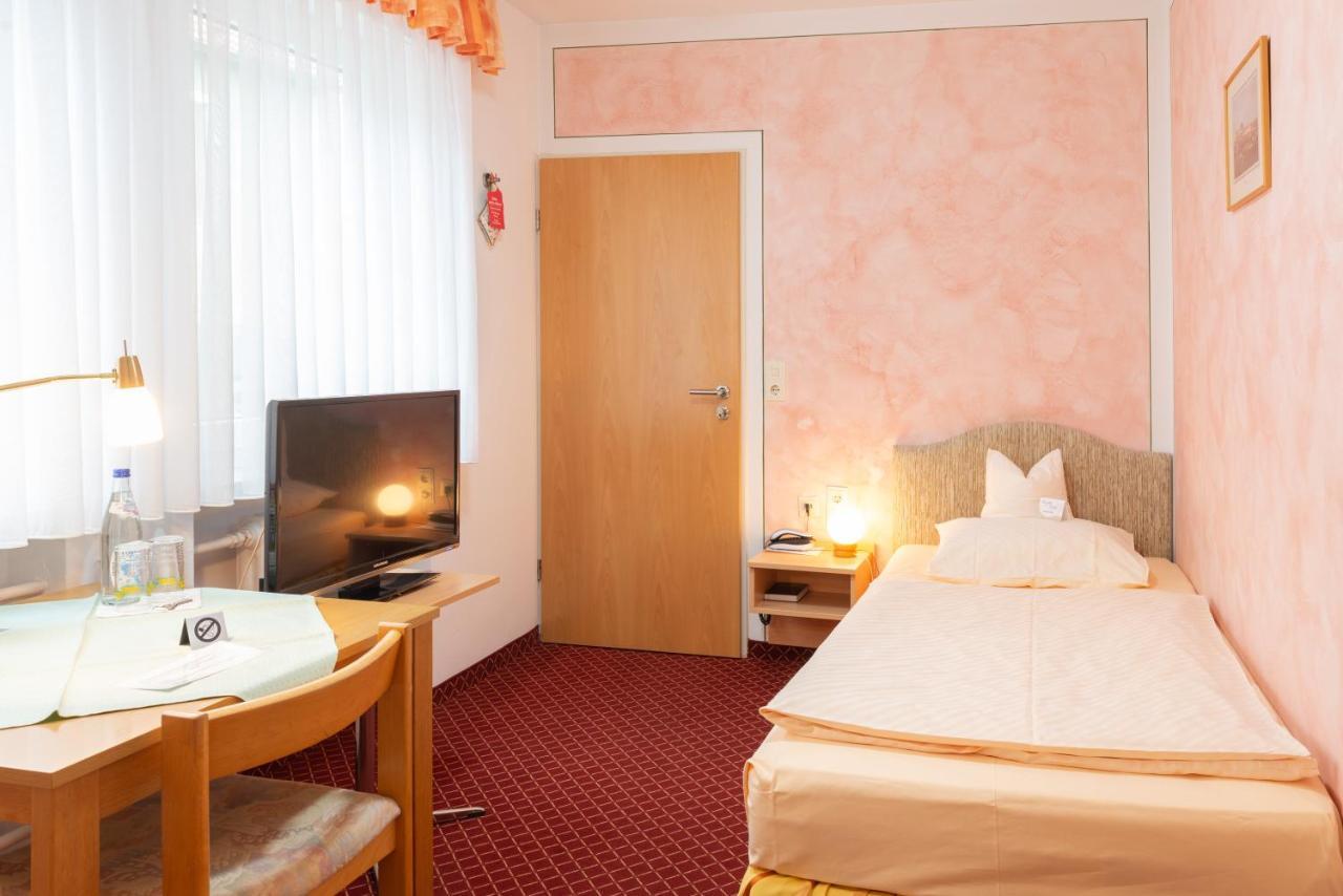 Hotel-Garni Goldener Schwan Bad Windsheim Esterno foto