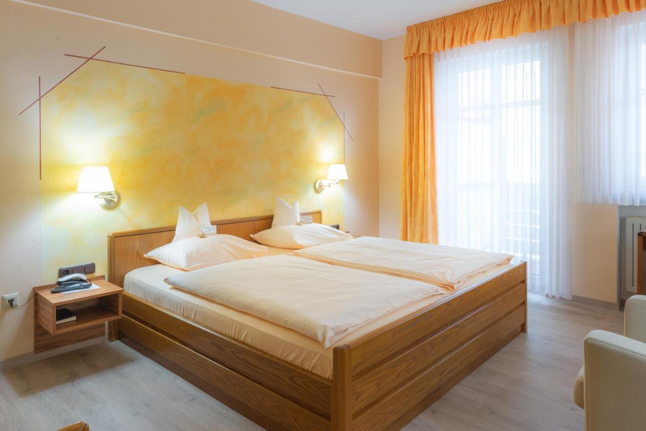 Hotel-Garni Goldener Schwan Bad Windsheim Esterno foto