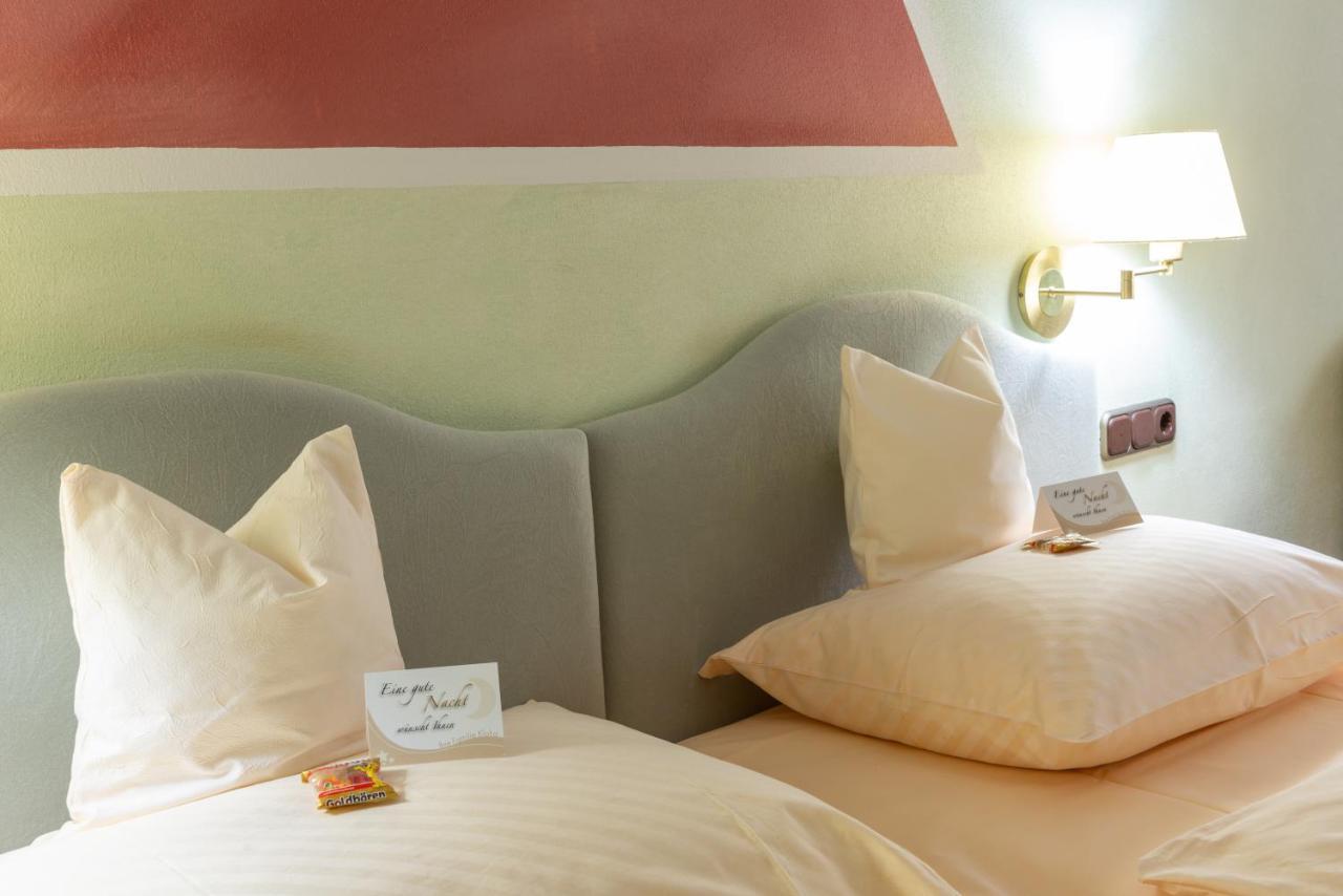 Hotel-Garni Goldener Schwan Bad Windsheim Esterno foto