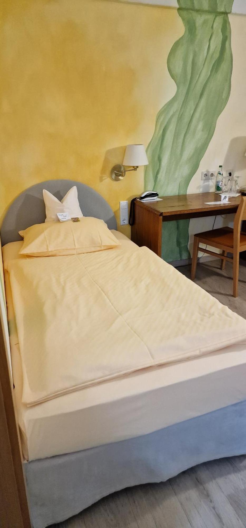 Hotel-Garni Goldener Schwan Bad Windsheim Esterno foto