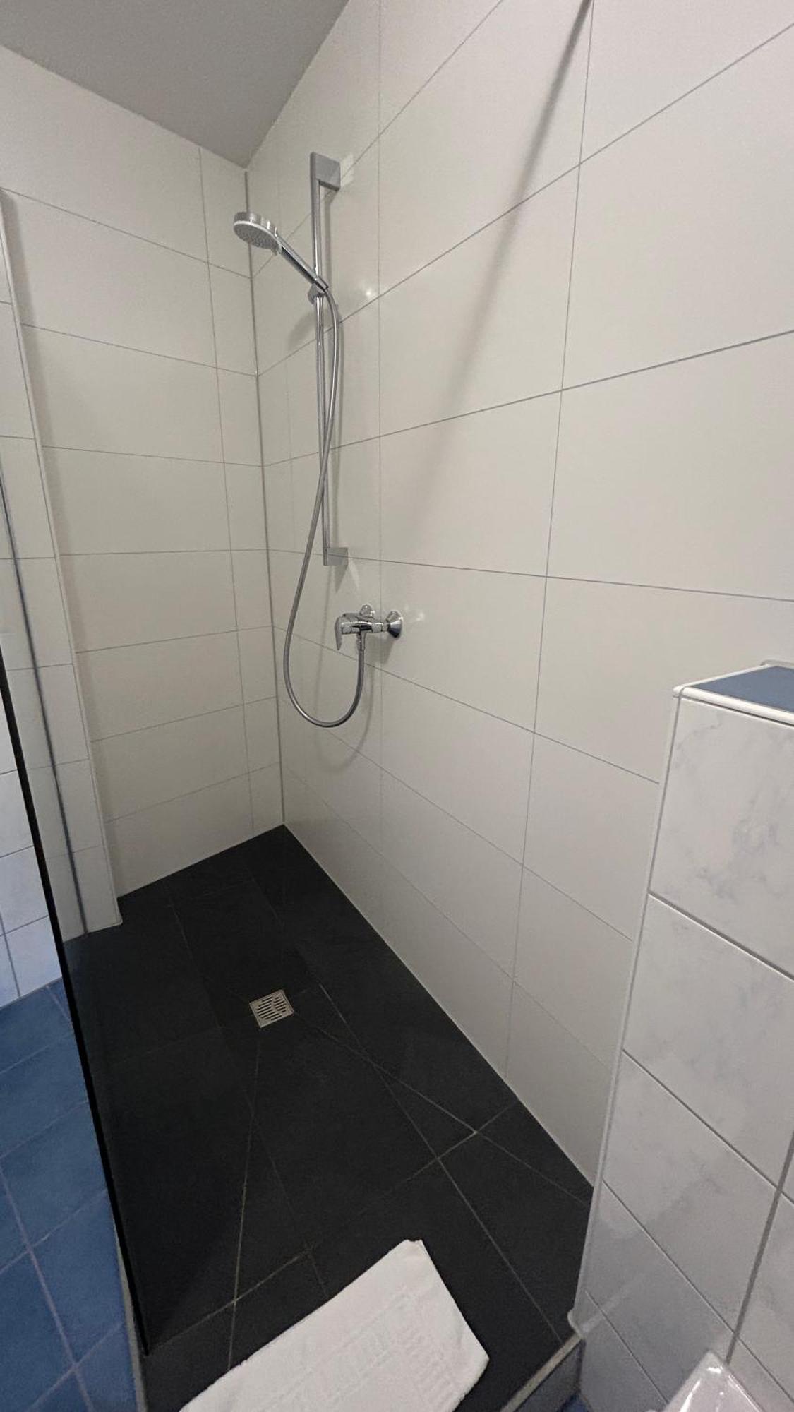 Hotel-Garni Goldener Schwan Bad Windsheim Esterno foto